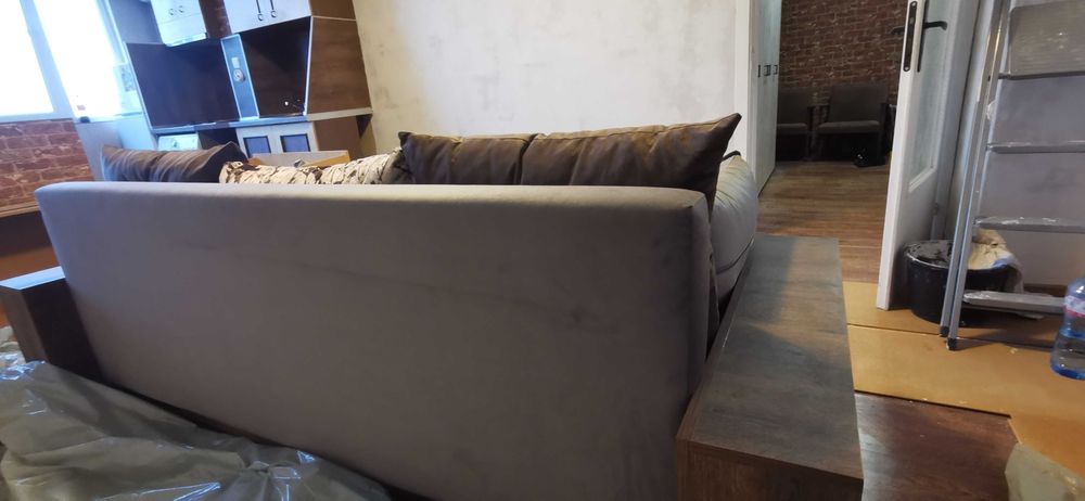 Продавам диван като нов