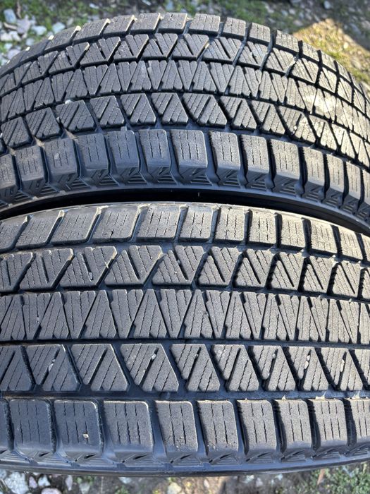 215/60 R17 2бр зимни гуми