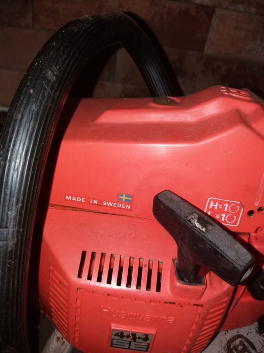 Husvarna 444 SE recent adusă în țară