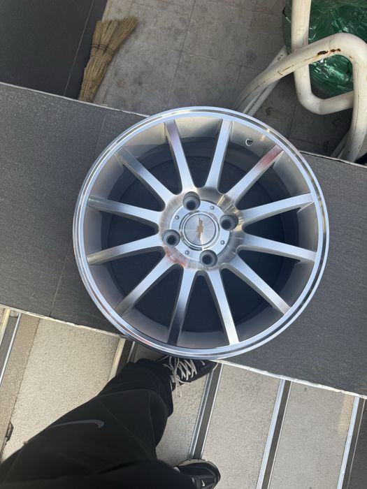 Продается Диска R 17 c шинами новый