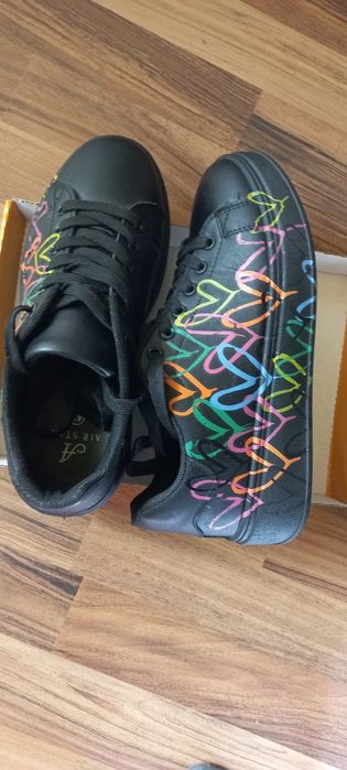 Стилни ежедневни дамски обувки