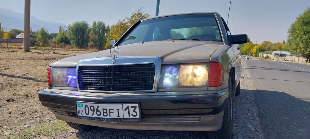 Мерседес бенс Е 190