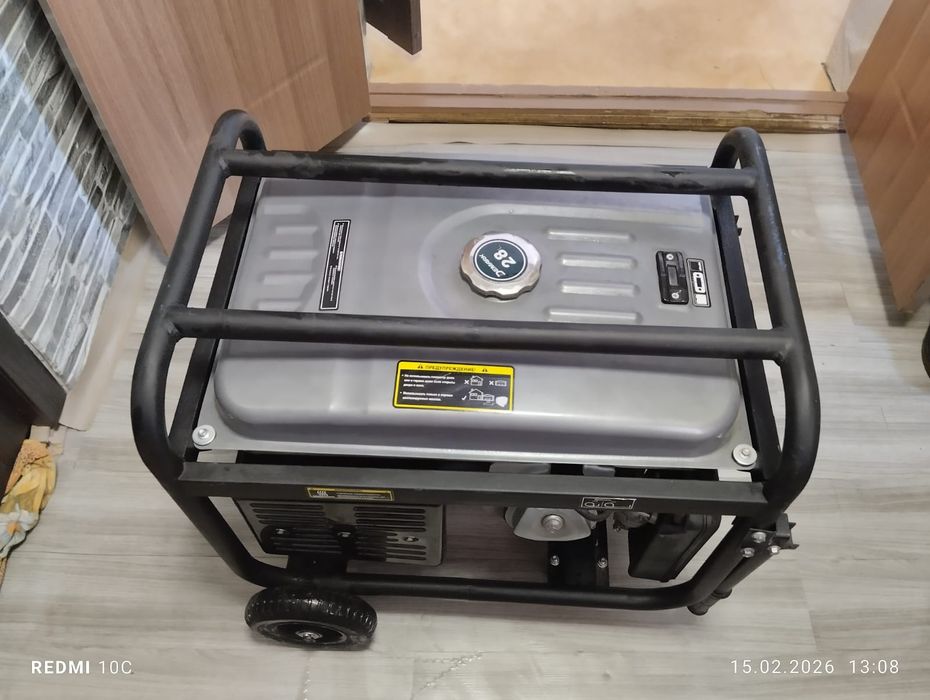 Бензиновый генератор Demark