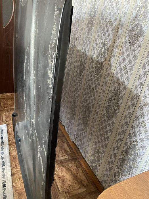 Продаю капот от Mercedes‑Benz E‑Class (W124)