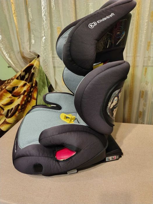 Scaun auto ISOFIX Kinderkraft (15-36 kg)
