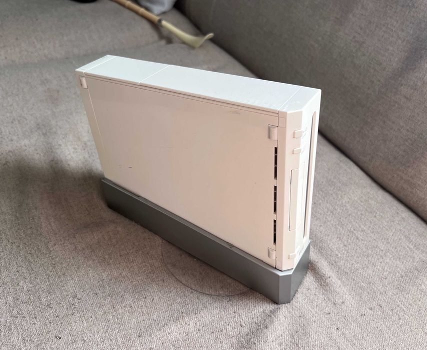 Suport vertical original pentru consola Nintendo Wii model RVL-017