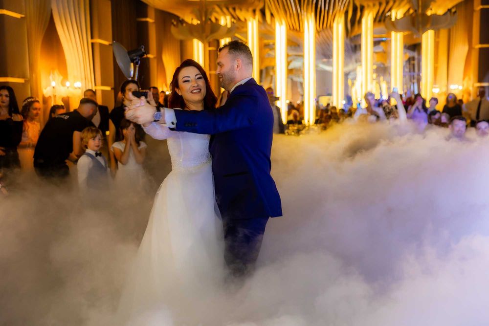 Fotograf + Cameraman Nunta Botez Cununie Civila Trash the Dress