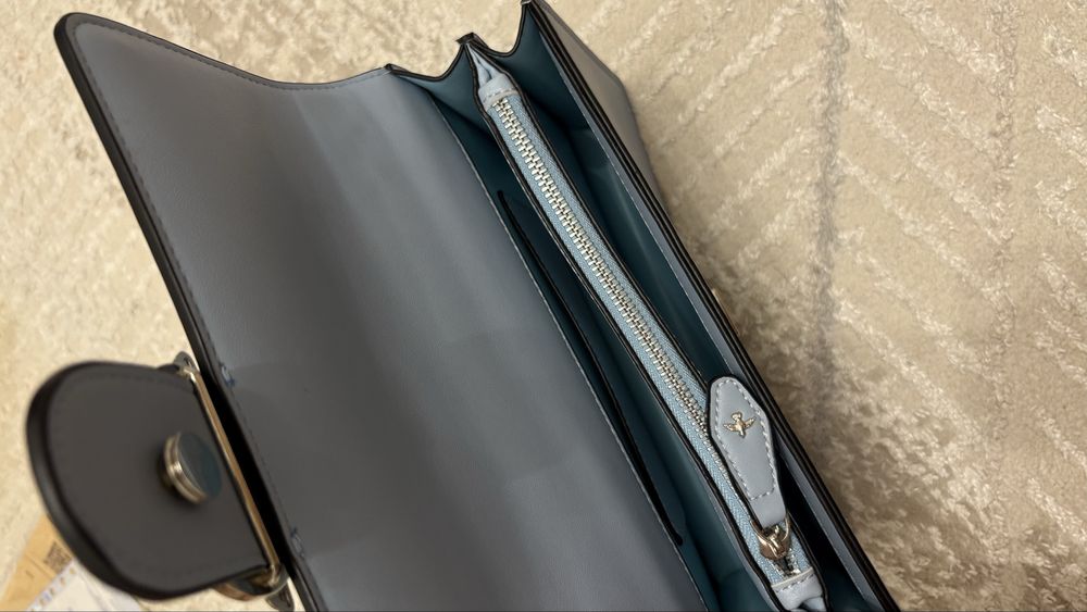 Сумка от бренда pinko