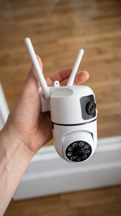 Универсална двойна Wi-Fi охранителна камера с две лещи и нощно виждане