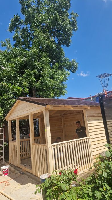 Executăm la comanda clientului foișoare din lemn căsuțe cabane