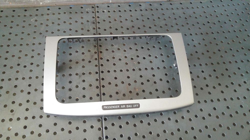 Rama ornament navigatie vw passat b6 3c 3c0858069m