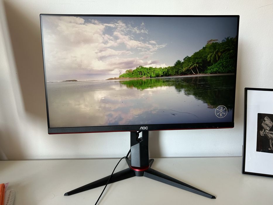 Монитор AOC 24G2U 24” 144Hz IPS като нов