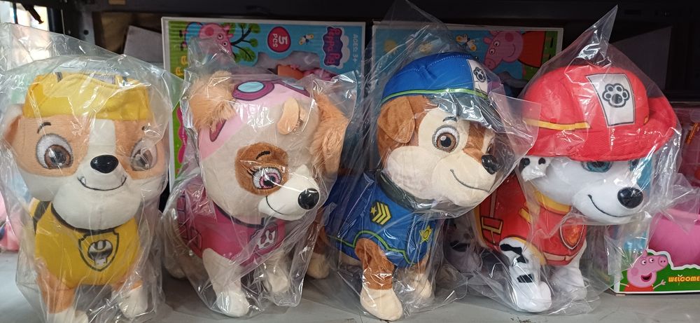 Интерактивни кучета на Пес патрул с повод