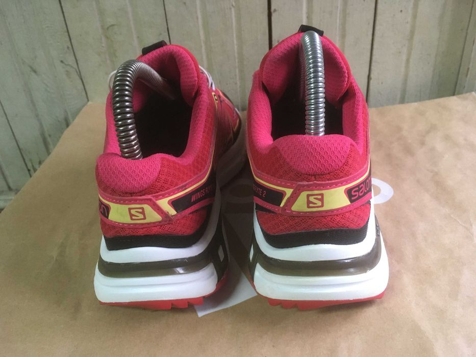 ''Salomon Wings Flyte 2''оригинални маратонки 37.5 номер