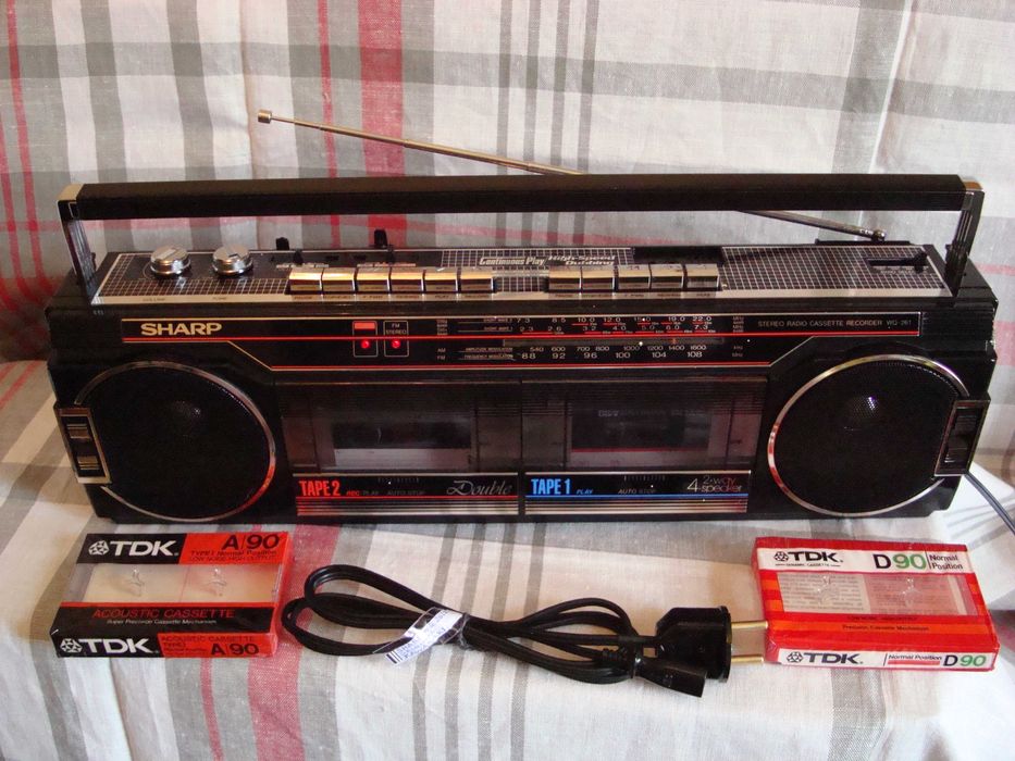 SHARP  WQ - 261 Z (BK) 1989 ГОД. РЕДКИЙ .