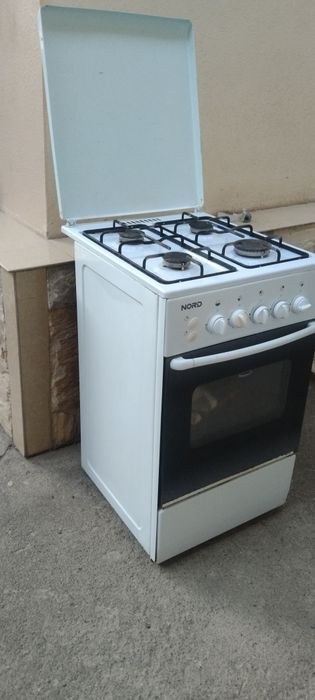 Gaz plitasi sotiladi