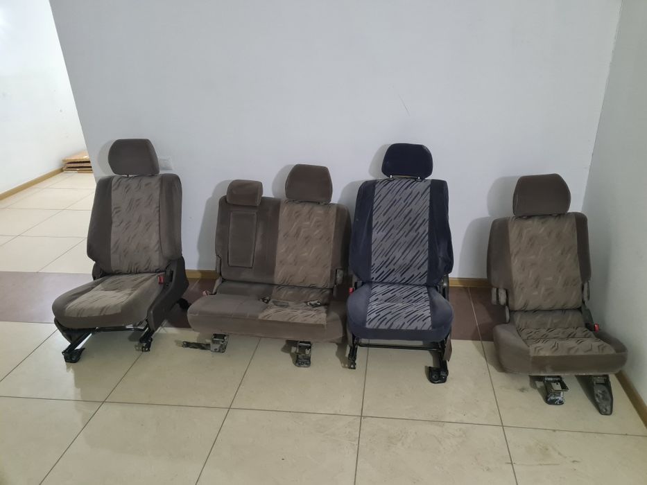 Продам сиденья на прадо 90