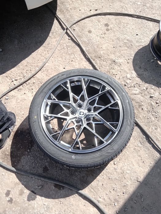 Комплект дисков с резиной R18