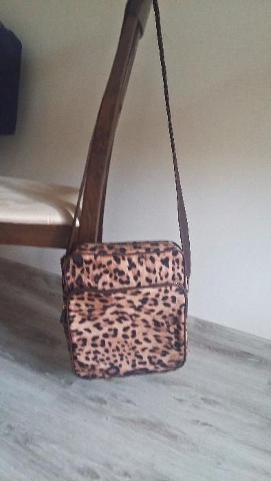 Дамска чанта