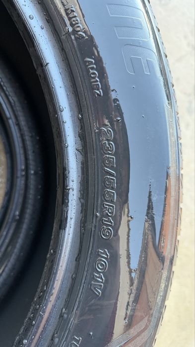 Bridgestone R19 235/55