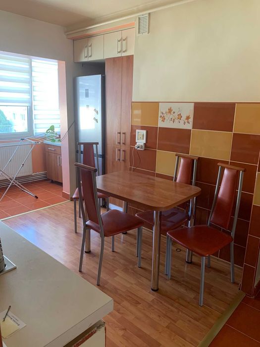 Apartament de inchiriat, 2 camere, zona Materna
