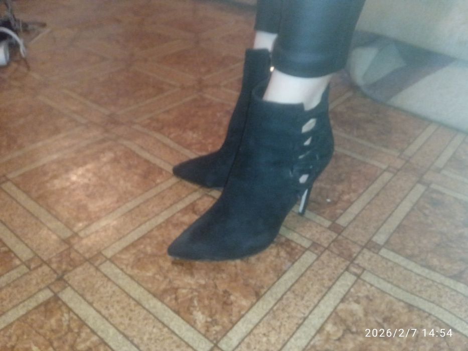 Продам ботинки весна-осень