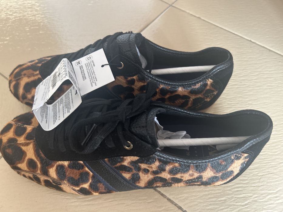 Нови сникърси Зара