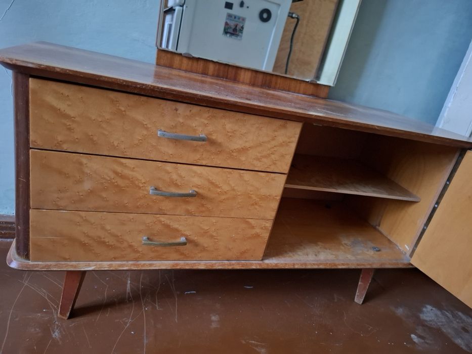Продам винтажную мебель