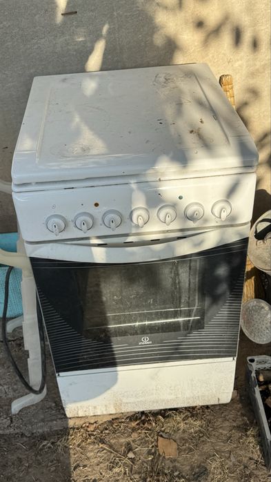Элетроплита с духовкой indesit