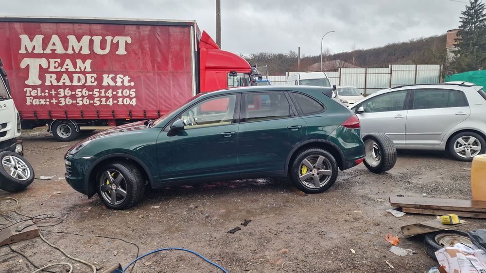 Aripa stanga , dreapta, capota , bara fata , faruri, stopuri, haion porsche cayenne