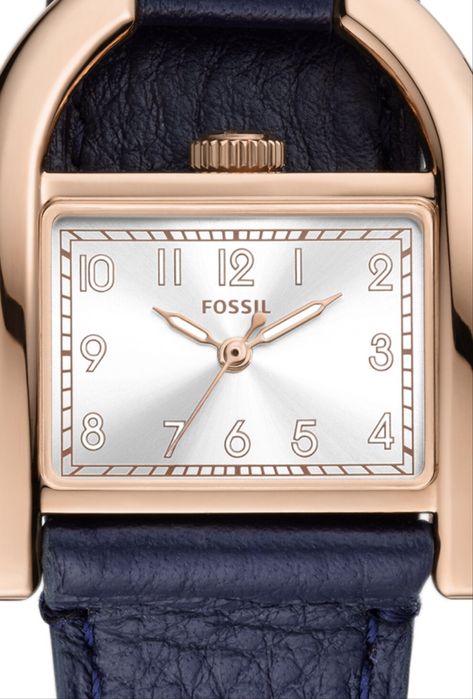 Елегантен дамски часовник FOSSIL - стил и класа за всеки ден