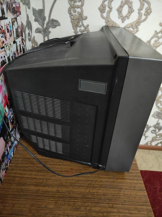 LG 51 in см, отличное изображение, работает отлично