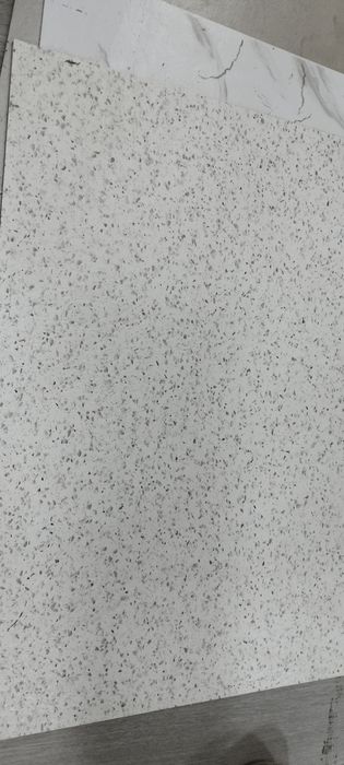 Напольные самоклеющиеся  плитки