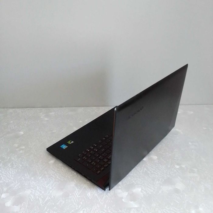 Lenovo Core i7 NVIDIA GTX 4 gb.