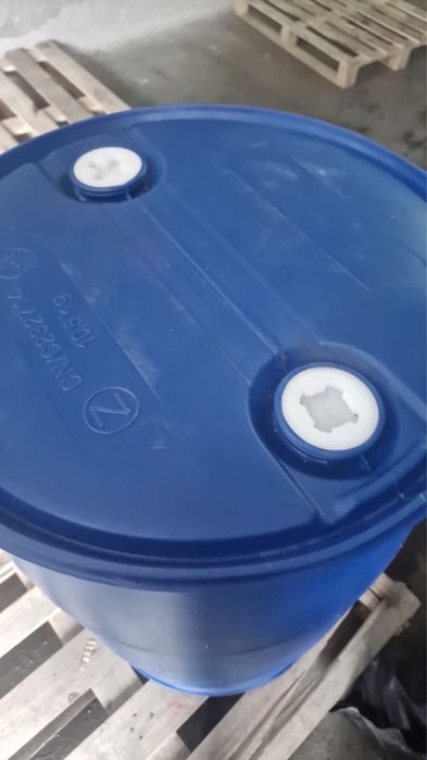 Продаю 200 л бочка