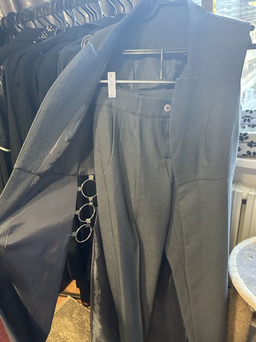 Продам шикарную двойку, костюм!