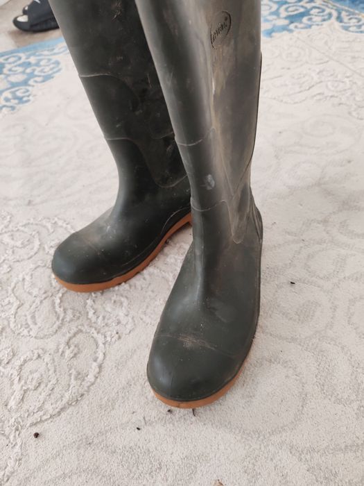 Продам сапоги  резиновые гелевые