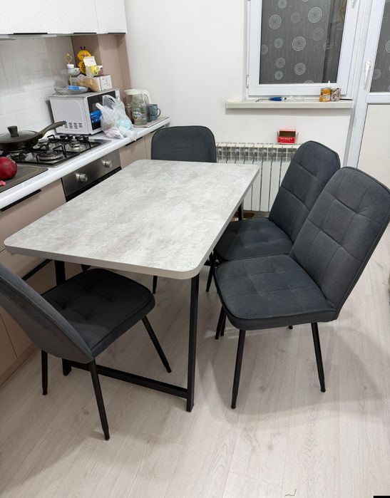 Стол стулья в комплекте