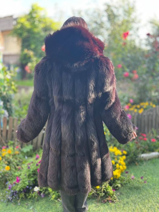 Продам шубу песец