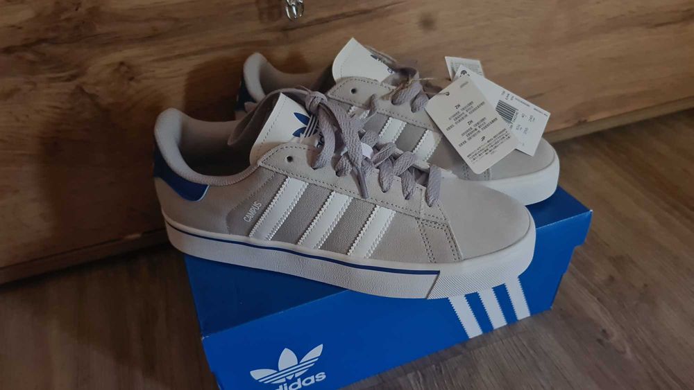 Чисто нови Adidas Campus