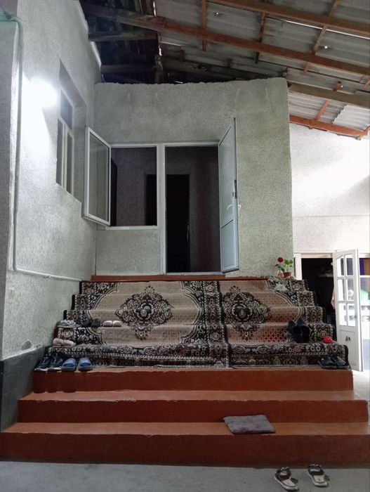 Sergili tumanida hovli sotiladi