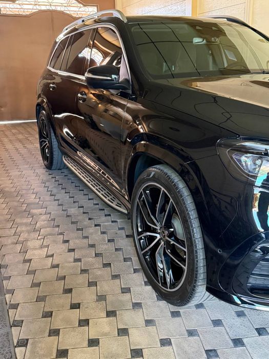 Mercedes-Benz GLS 450