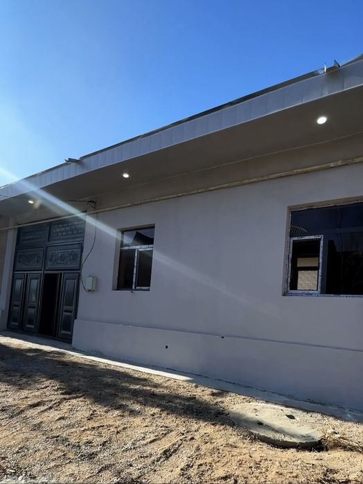 Ховли сотилади Кармана Лола магазин Мунис туйхона