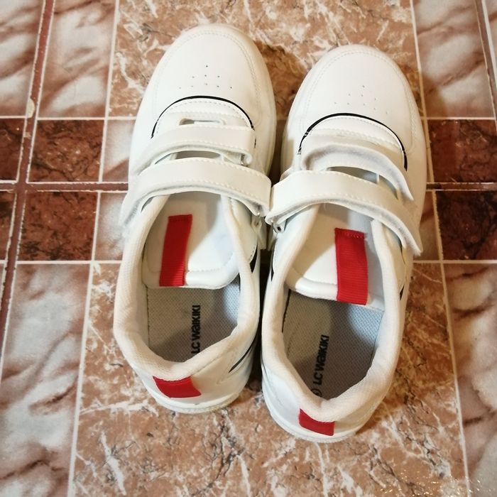 Adidași mărimea 36