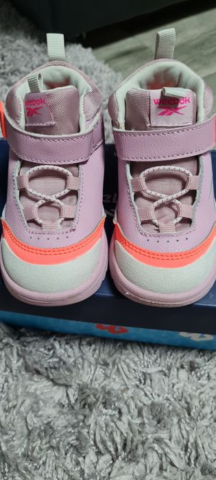 Adidasi ghete reebok 24