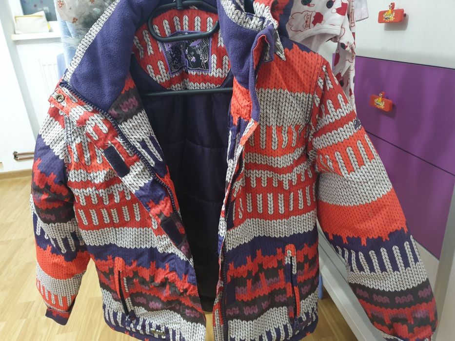 Vand echipament ski fete, pt iarna, 12 ani