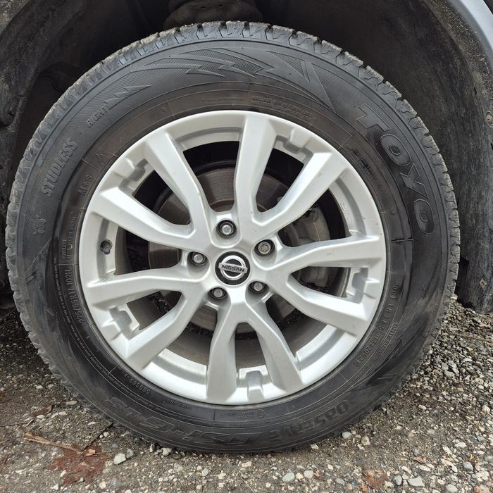 джанти 17ки Nissan X-Trail Rogue + зимни гуми