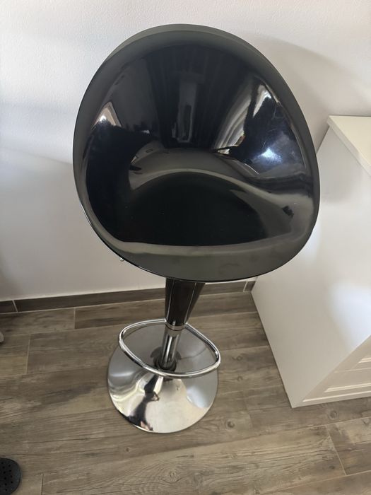 Vand scaun bar negru