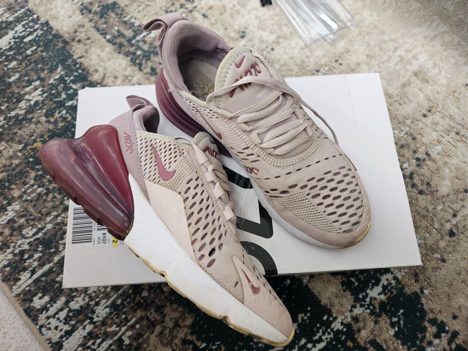 Маратонки Nike air max 270
