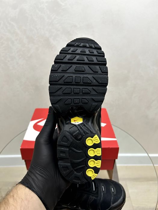 Nike Air TN Black